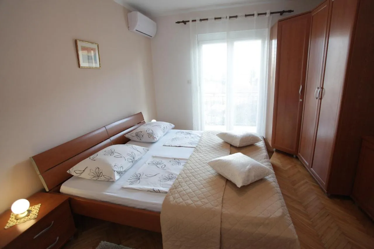 Apartments Kresan Zadar 3*,