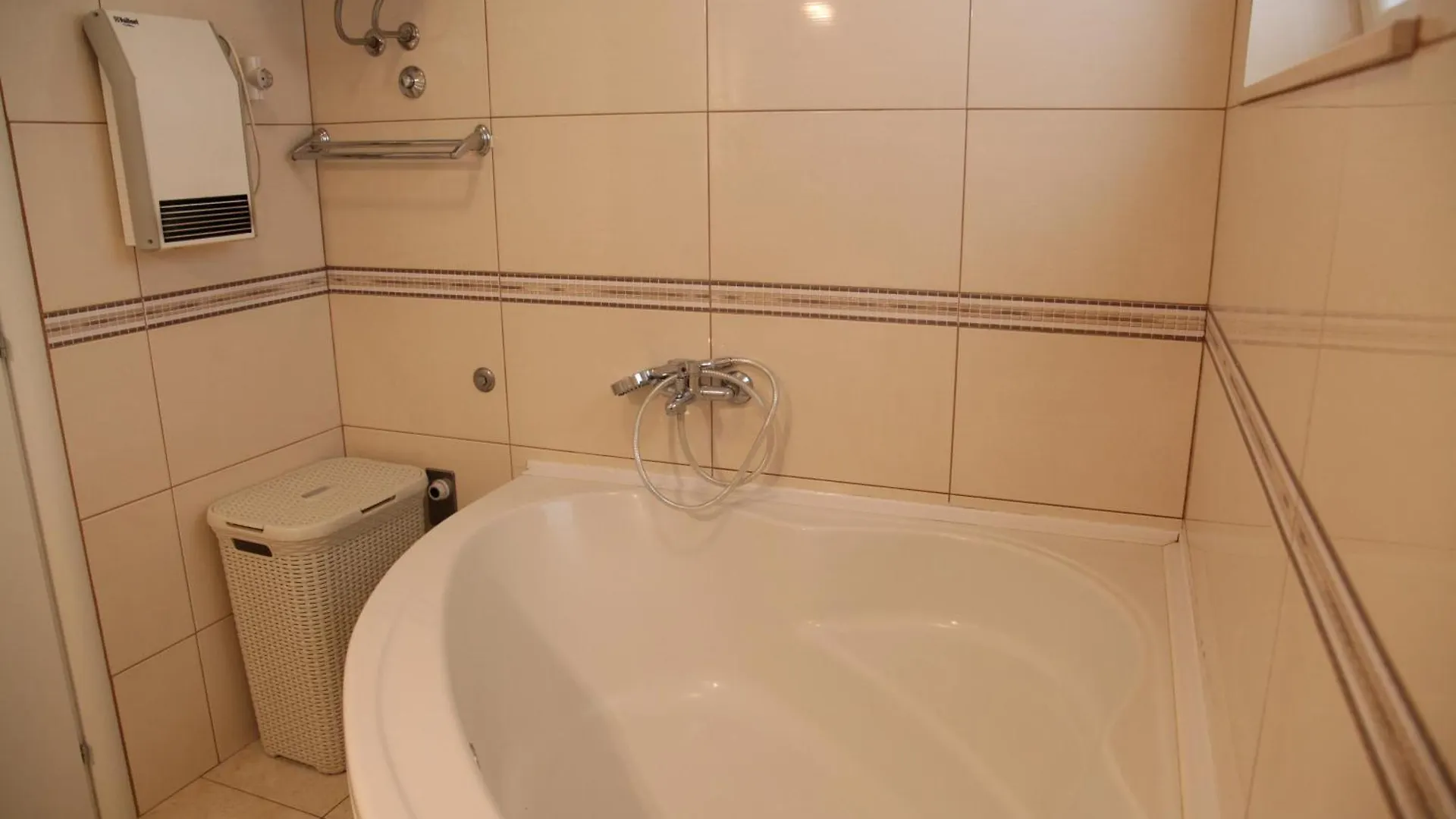 *** Pensión Apartments Kresan Zadar Croacia