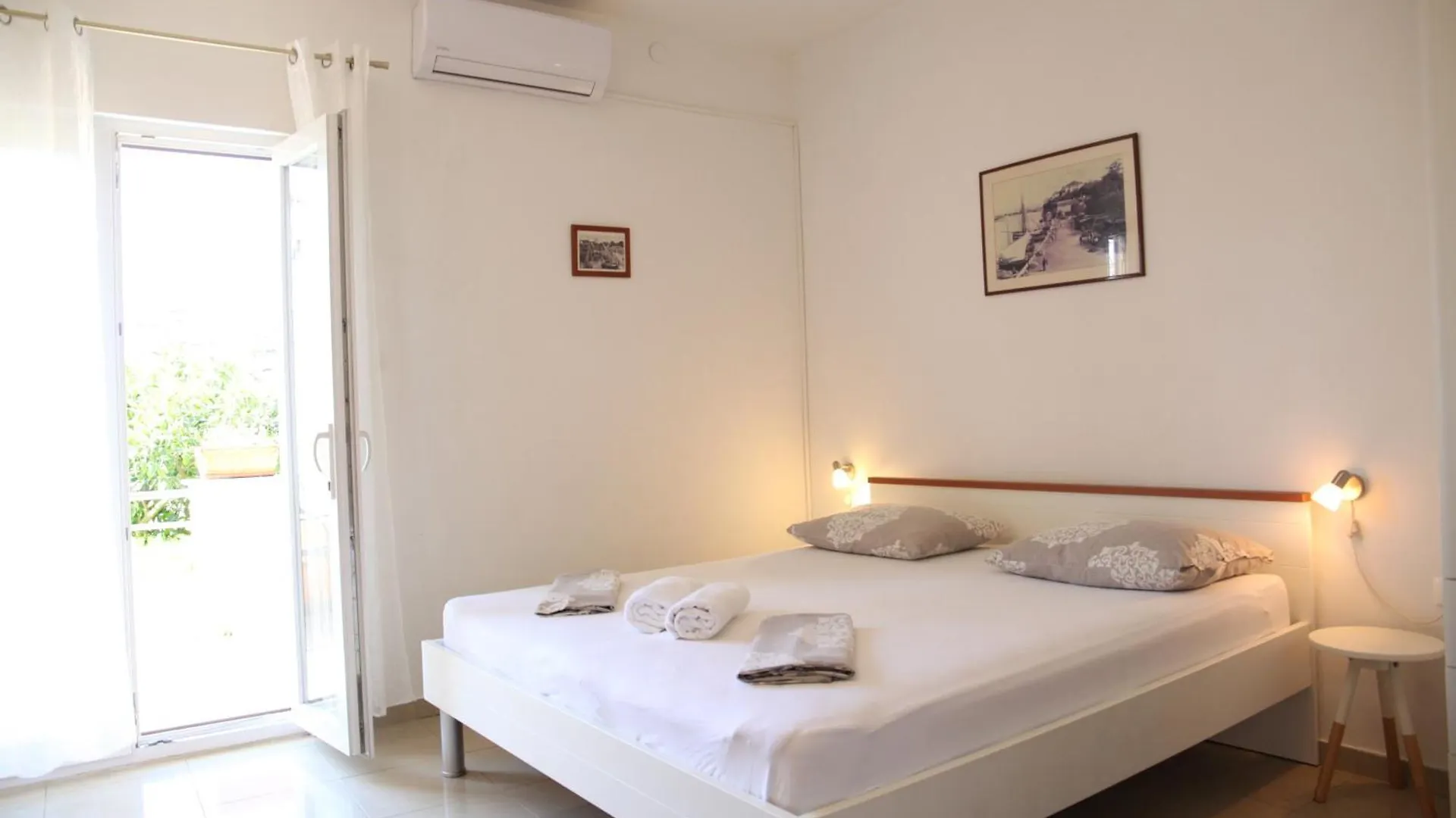Apartments Kresan 扎达尔 招待所